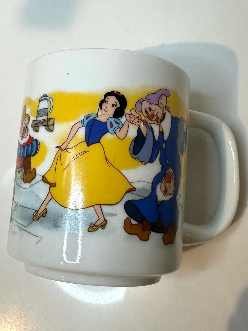 Snow white & the seven dwarfs vintage ceramic Disney coffee mug - Picture 1 of 5